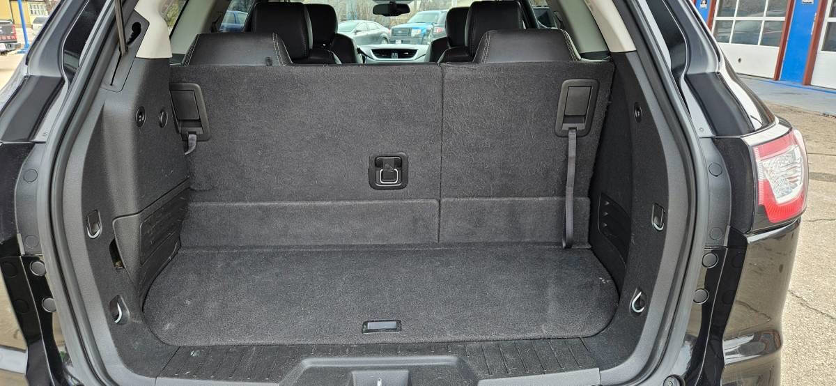 Used 2016 Chevrolet Traverse LT image 6