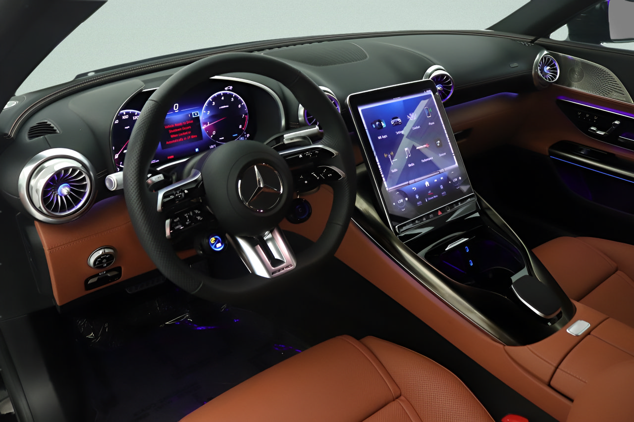 Used 2025 Mercedes-Benz SL 43 AMG image 14