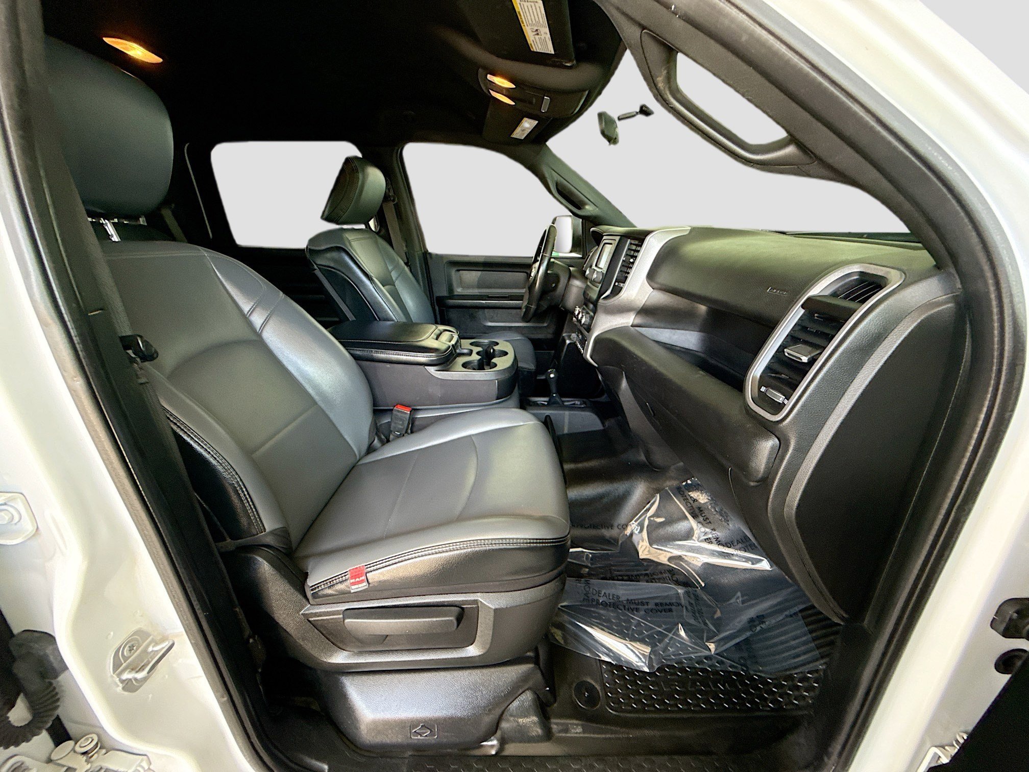 Used 2021 RAM 2500 Tradesman w/ Chrome Appearance Group image 29