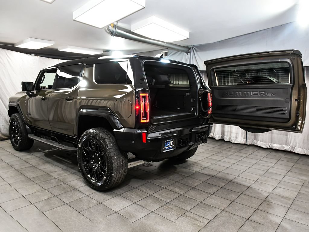 Used 2025 GMC Hummer EV 2X w/ LPO, Cargo Utility Package AWD/4WD image 61