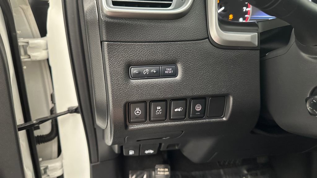 Certified 2021 Nissan Murano Platinum w/ Cargo Package image 25