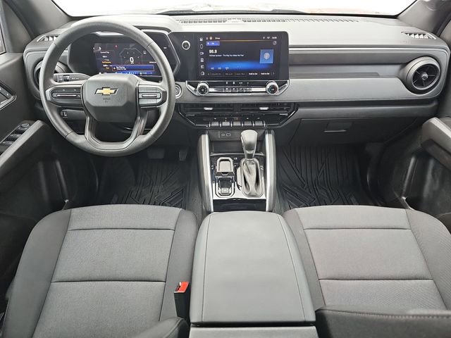Used 2024 Chevrolet Colorado W/T image 9