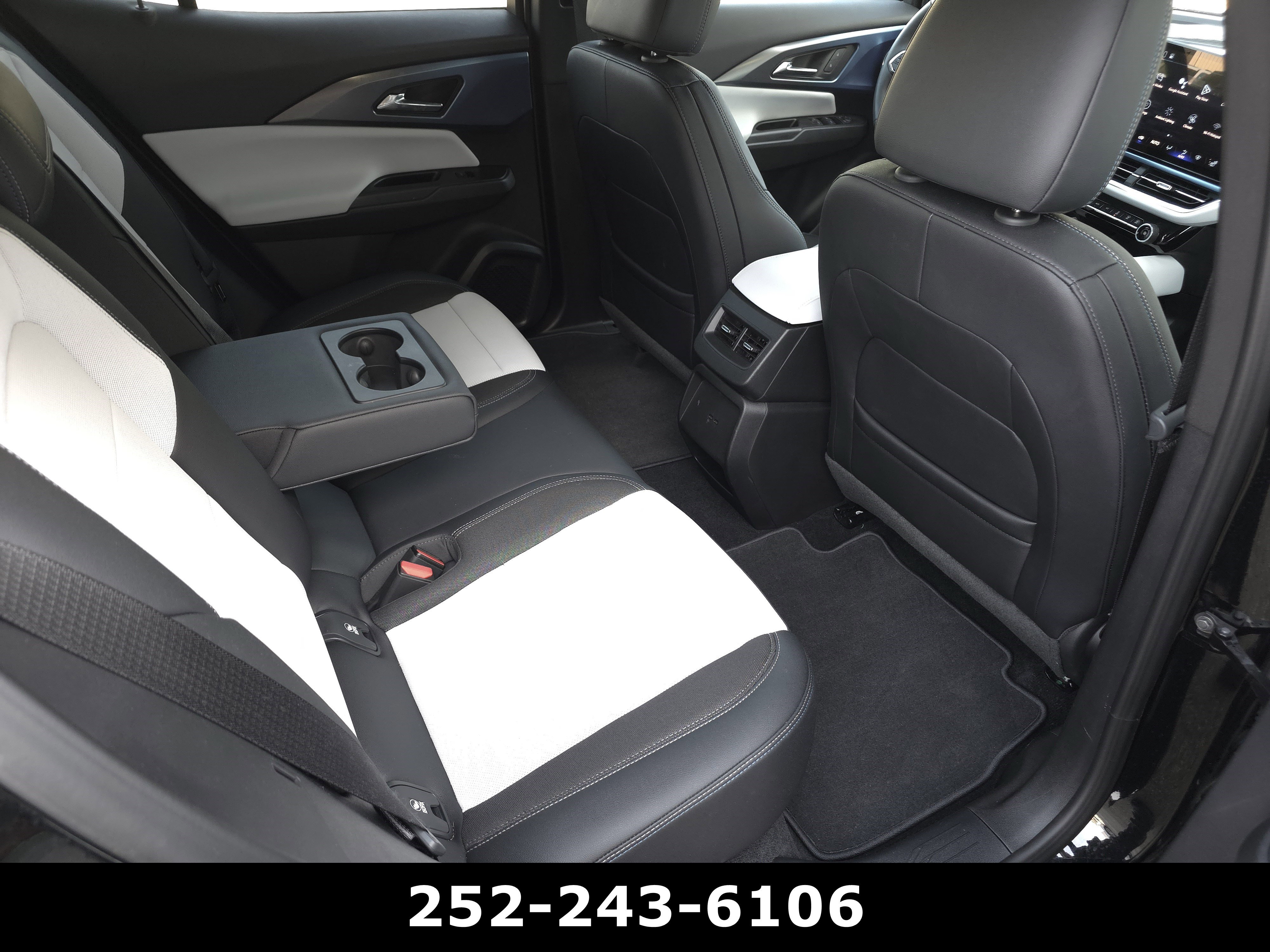 Used 2025 Chevrolet Equinox EV LT image 40