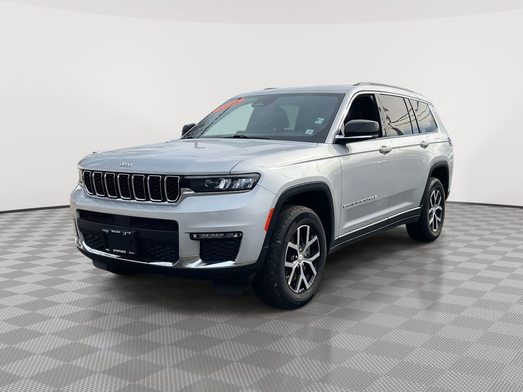 Used 2025 Jeep Grand Cherokee L Limited image 3