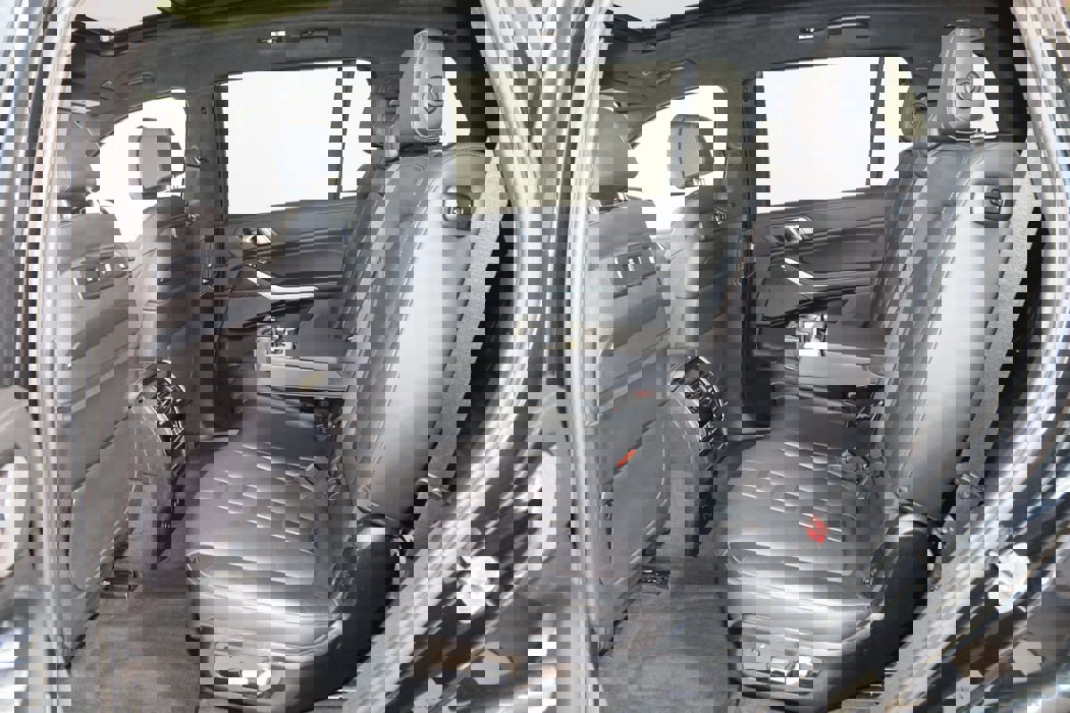 Used 2022 BMW X7 M50i w/ Executive Package image 57