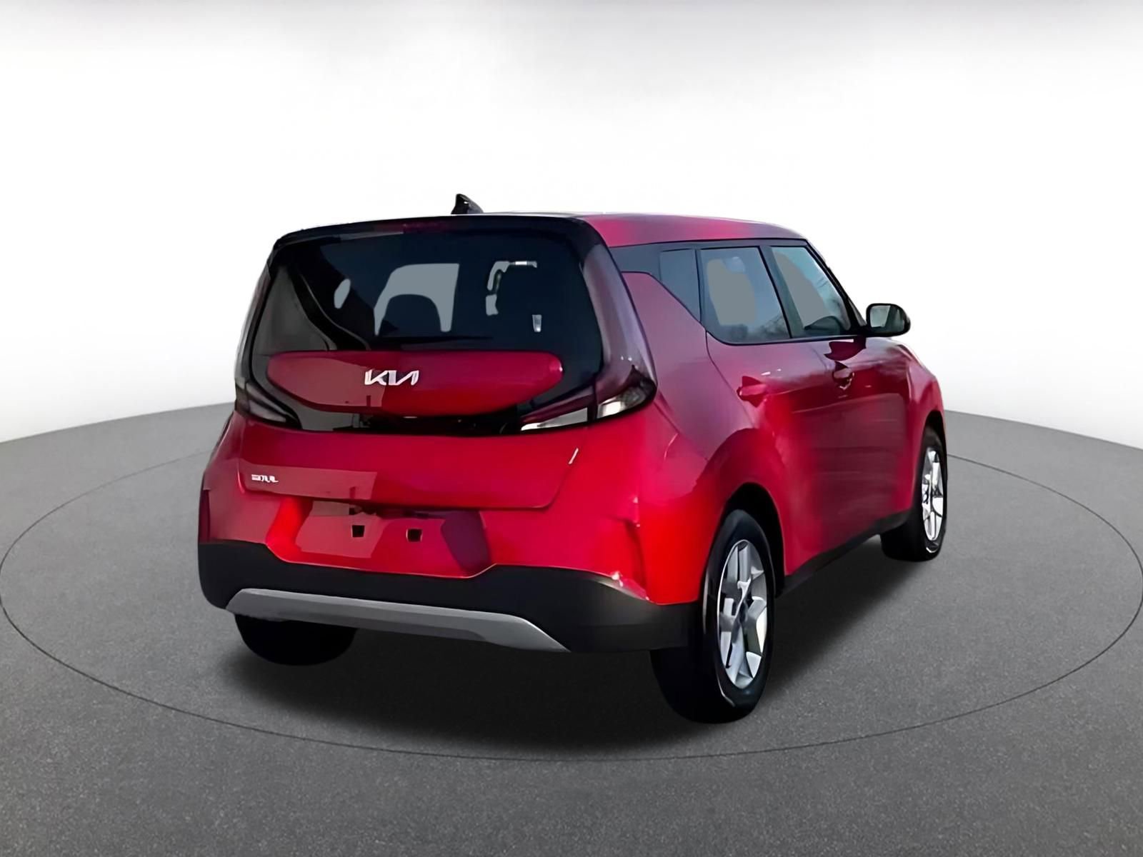 Used 2025 Kia Soul LX w/ LX Technology Package FWD image 10