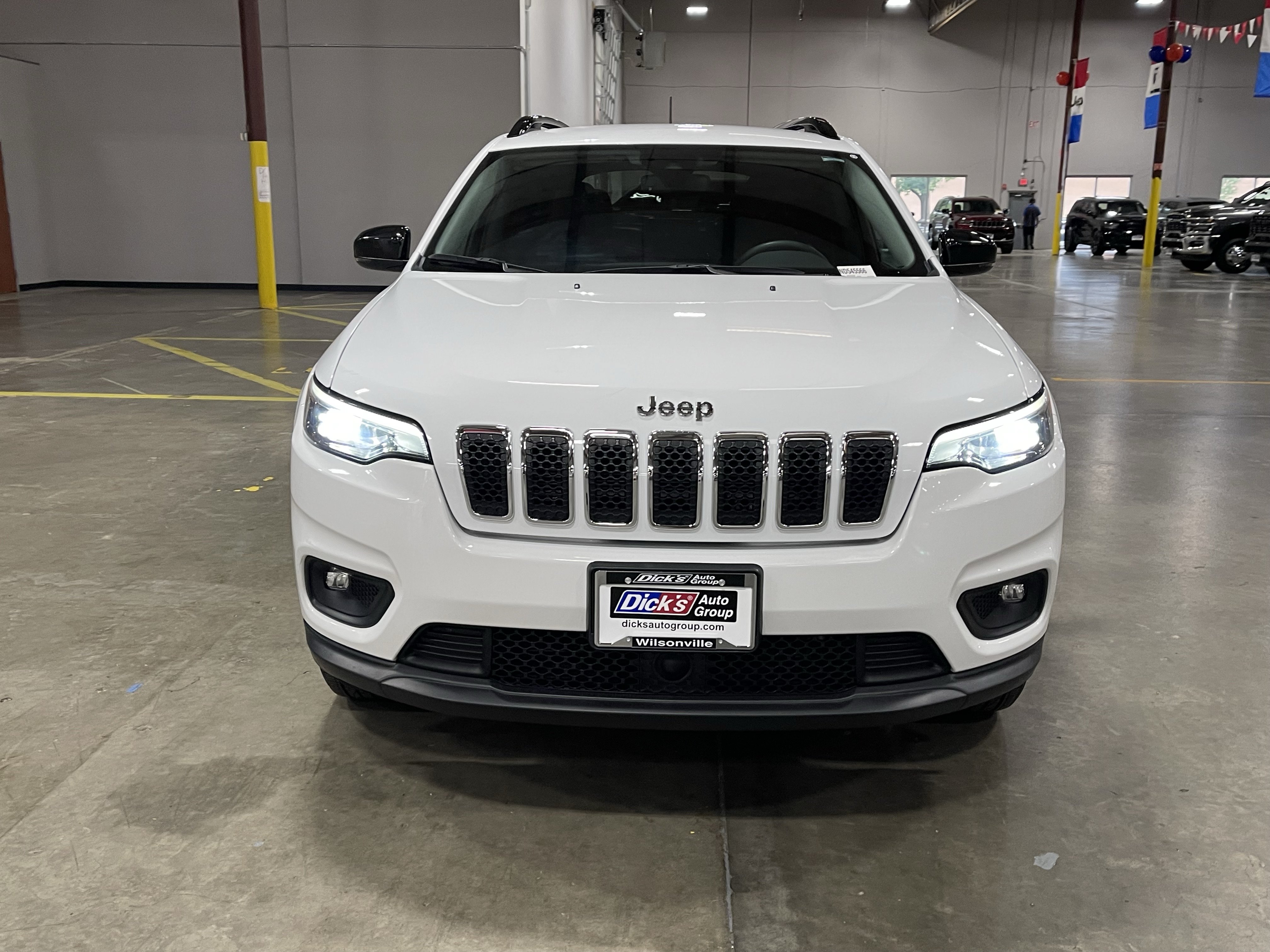 Used 2022 Jeep Cherokee Latitude Lux AWD/4WD image 8