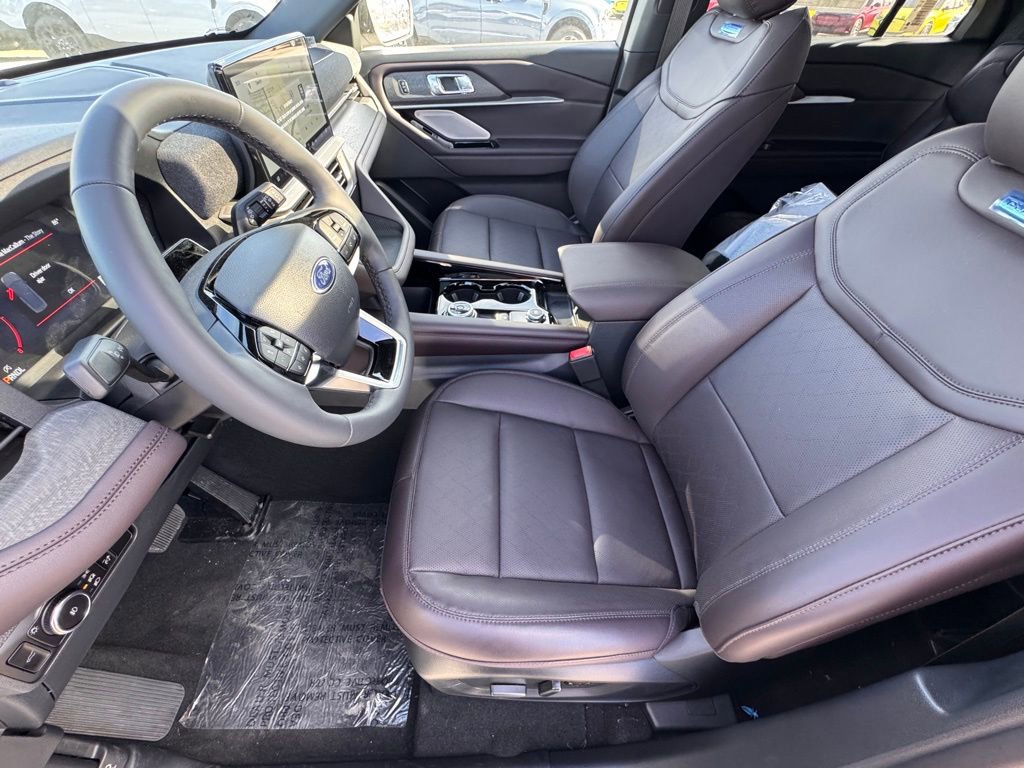 New 2026 Ford Explorer Platinum image 18