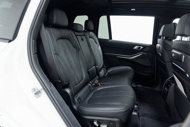 Certified 2025 BMW X7 M60i image 26