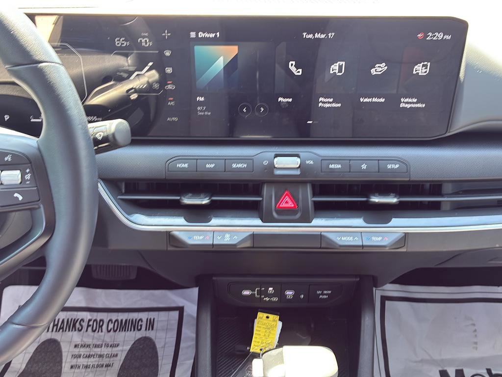 Certified 2025 Kia K4 EX image 29