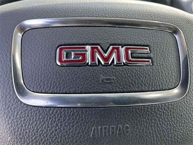 Used 2024 GMC Terrain SLT image 31