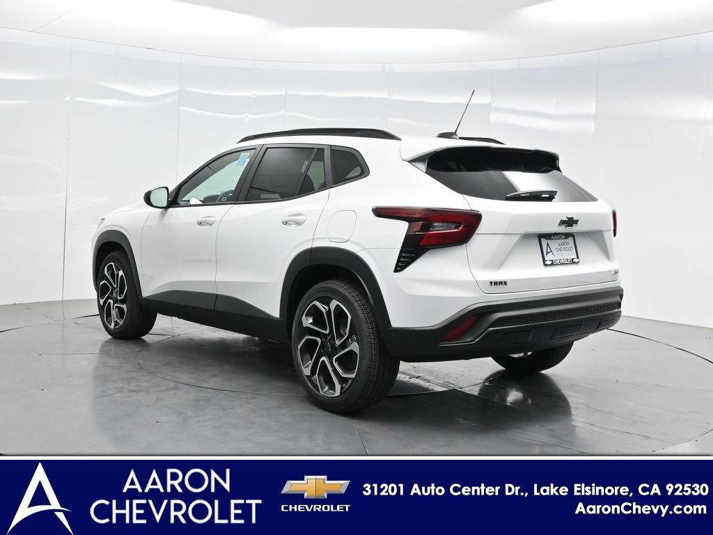 New 2026 Chevrolet Trax RS w/ Driver Confidence Package FWD image 5