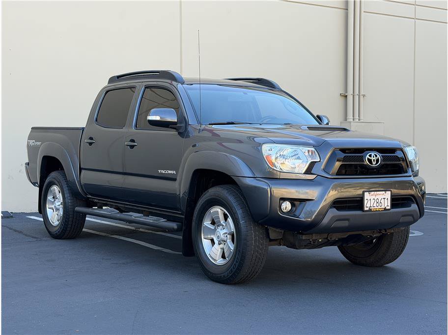 Used 2015 Toyota Tacoma PreRunner w/ TRD Sport Package RWD image 28