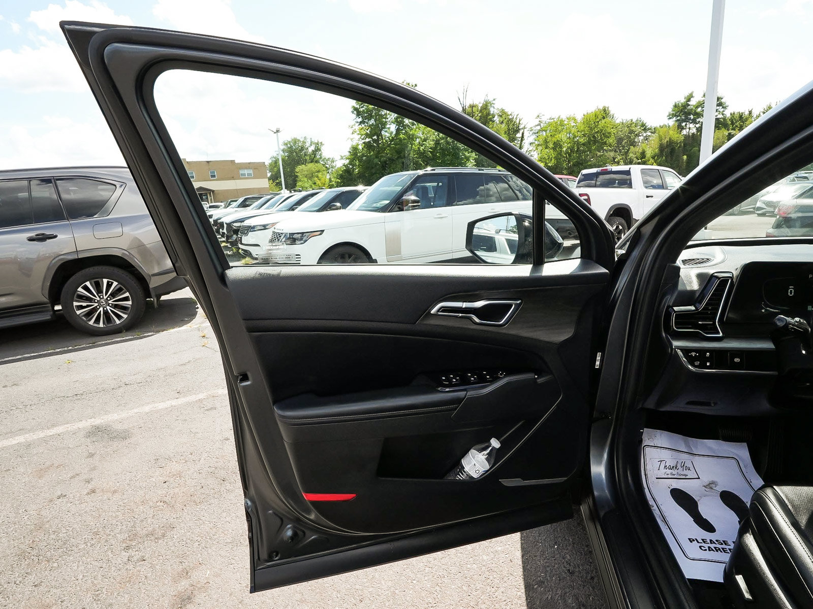 Used 2025 Kia Sportage X-Line AWD/4WD image 11