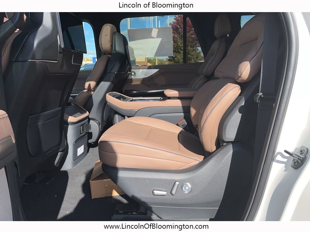 New 2025 Lincoln Navigator L Black Label image 20