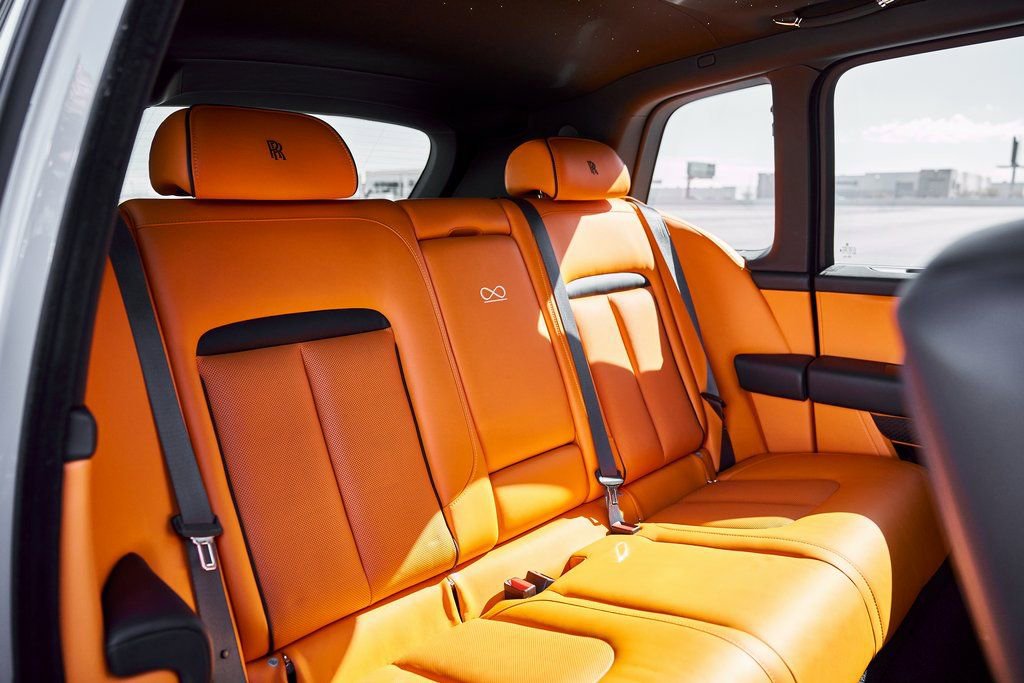 Used 2024 Rolls-Royce Cullinan Black Badge image 49