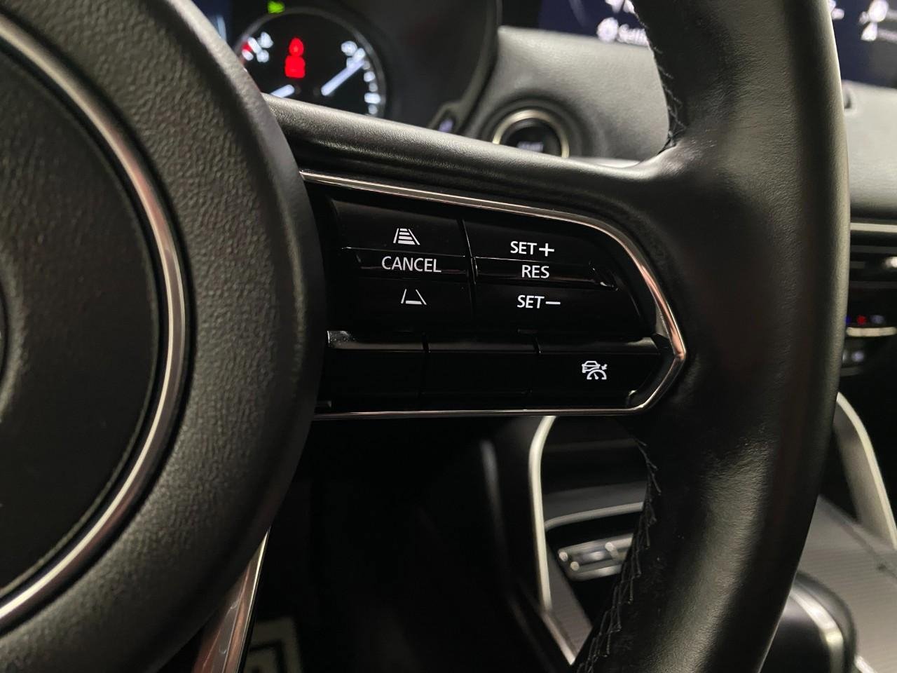Used 2025 MAZDA CX-90 3.3 Turbo w/ Preferred Package AWD/4WD image 17