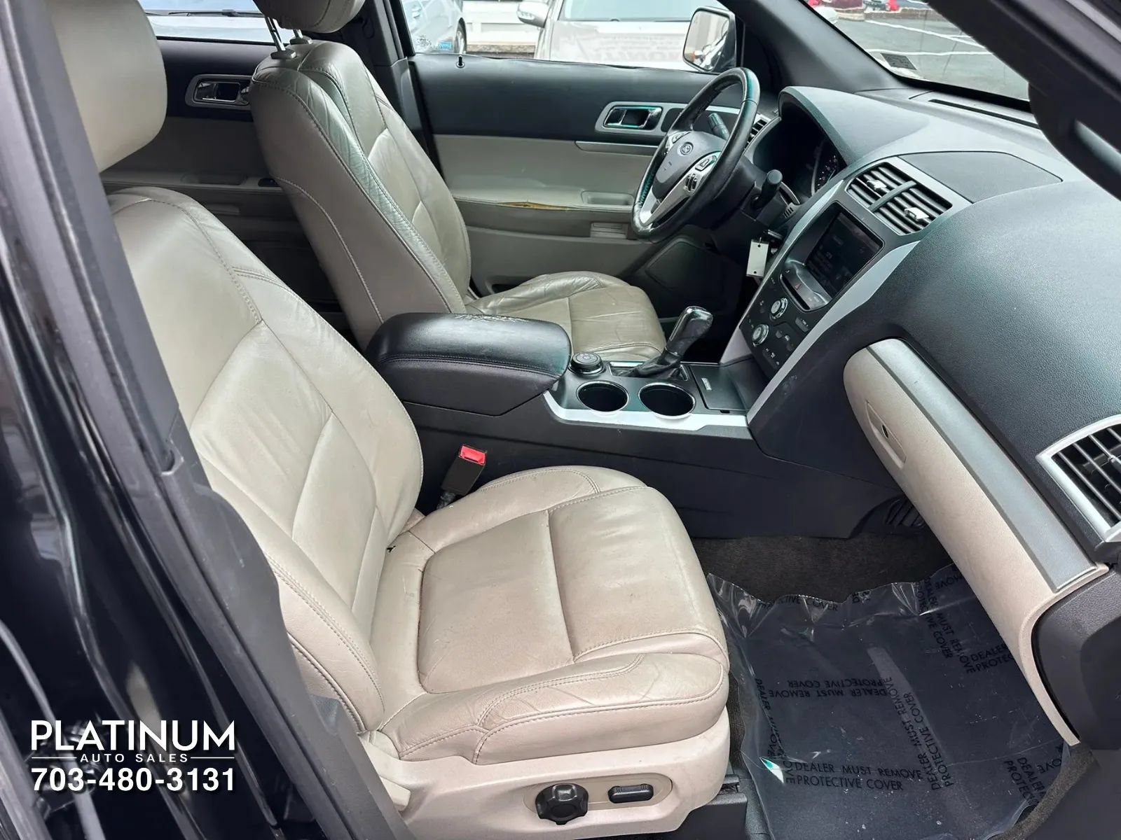 Used 2014 Ford Explorer XLT w/ Equipment Group 202A AWD/4WD image 15