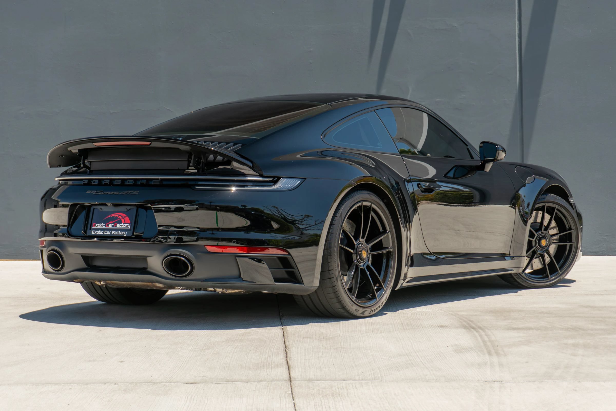 Used 2024 Porsche 911 Carrera S RWD image 7