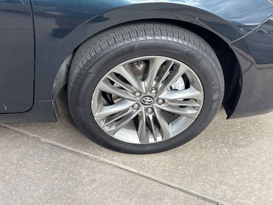 Used 2016 Toyota Camry SE FWD image 14