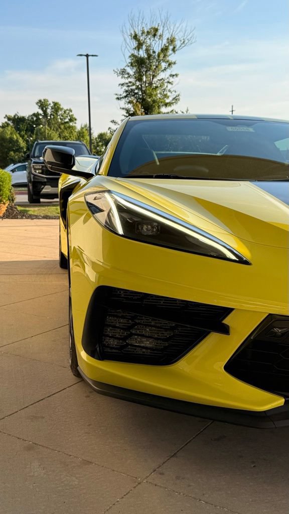 Used 2021 Chevrolet Corvette Stingray Premium Conv w/ Z51 Performance Package RWD image 50
