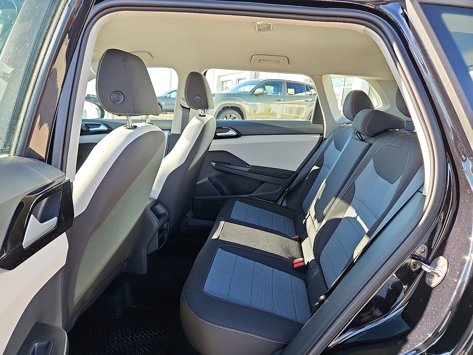 New 2026 Volkswagen Taos S image 9