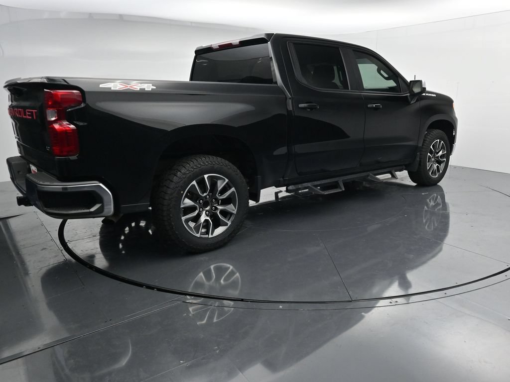 Used 2022 Chevrolet Silverado 1500 LT AWD/4WD image 8