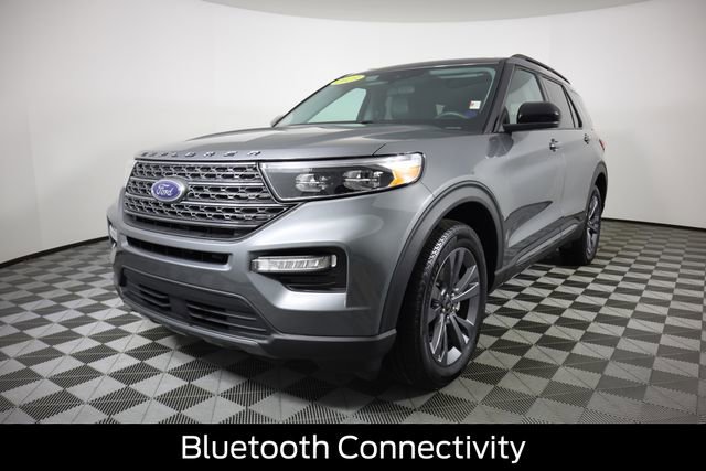 Used 2023 Ford Explorer XLT w/ Equipment Group 202A image 13