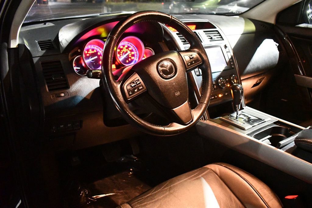 Used 2012 MAZDA CX-9 Grand Touring w/ Moonroof & Bose Audio Pkg image 14