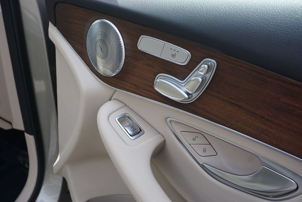 Certified 2020 Mercedes-Benz GLC 300 4MATIC image 54