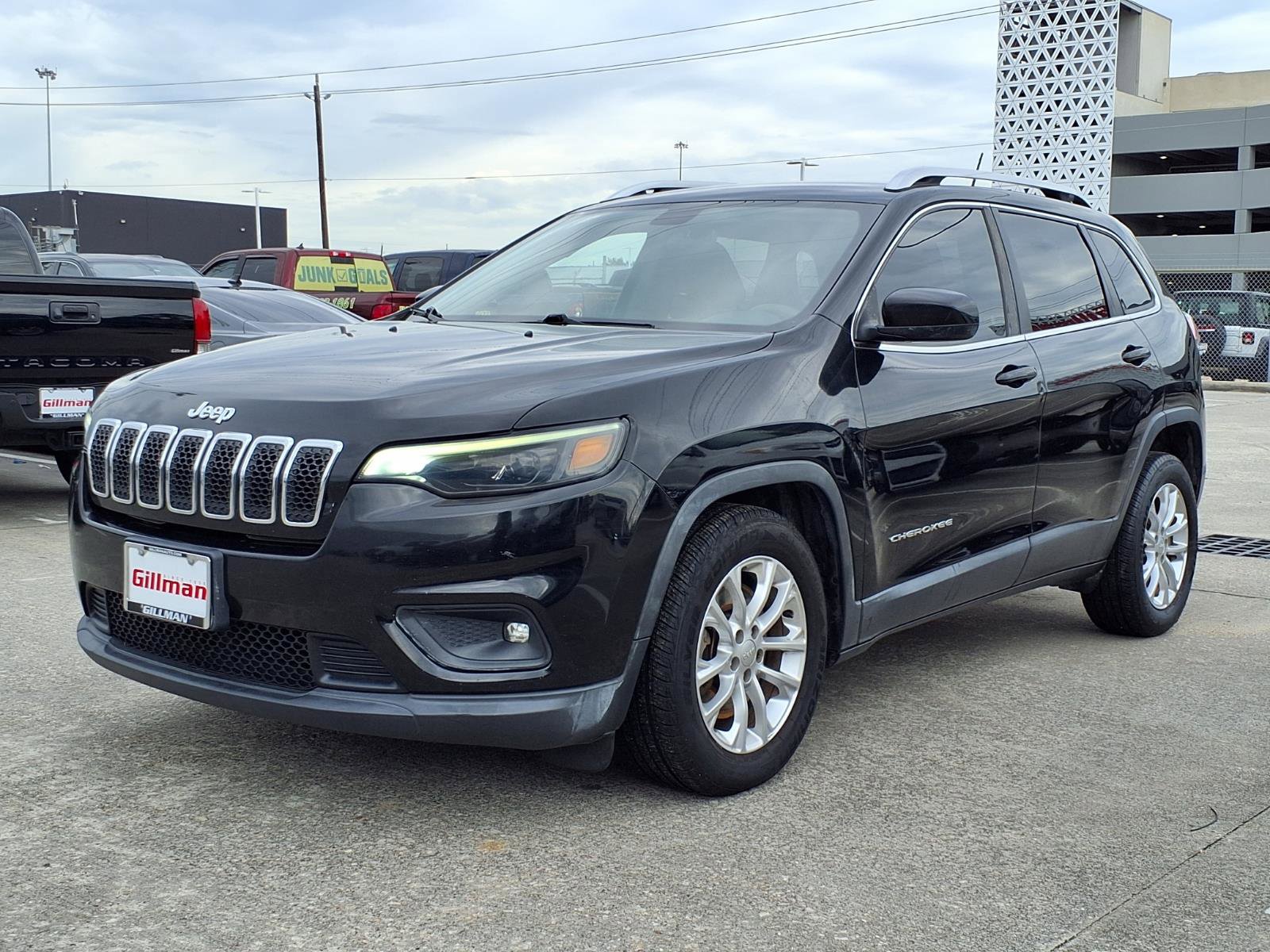 Used 2019 Jeep Cherokee Latitude w/ Popular Appearance Group FWD image 21