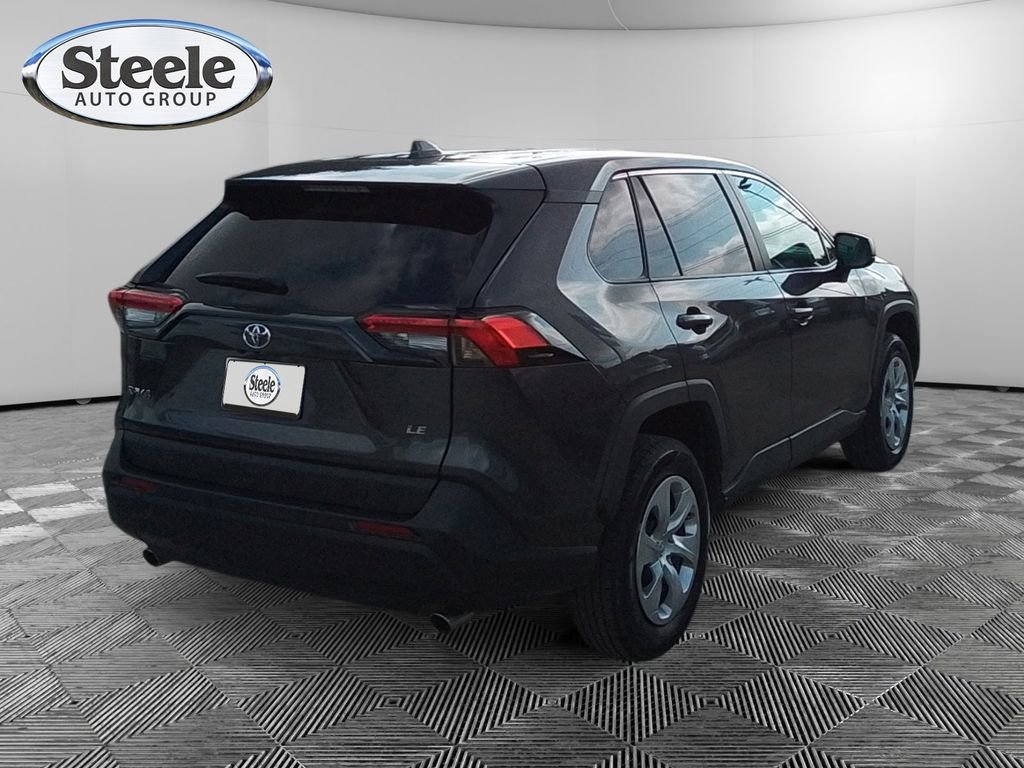 Used 2024 Toyota RAV4 LE image 5