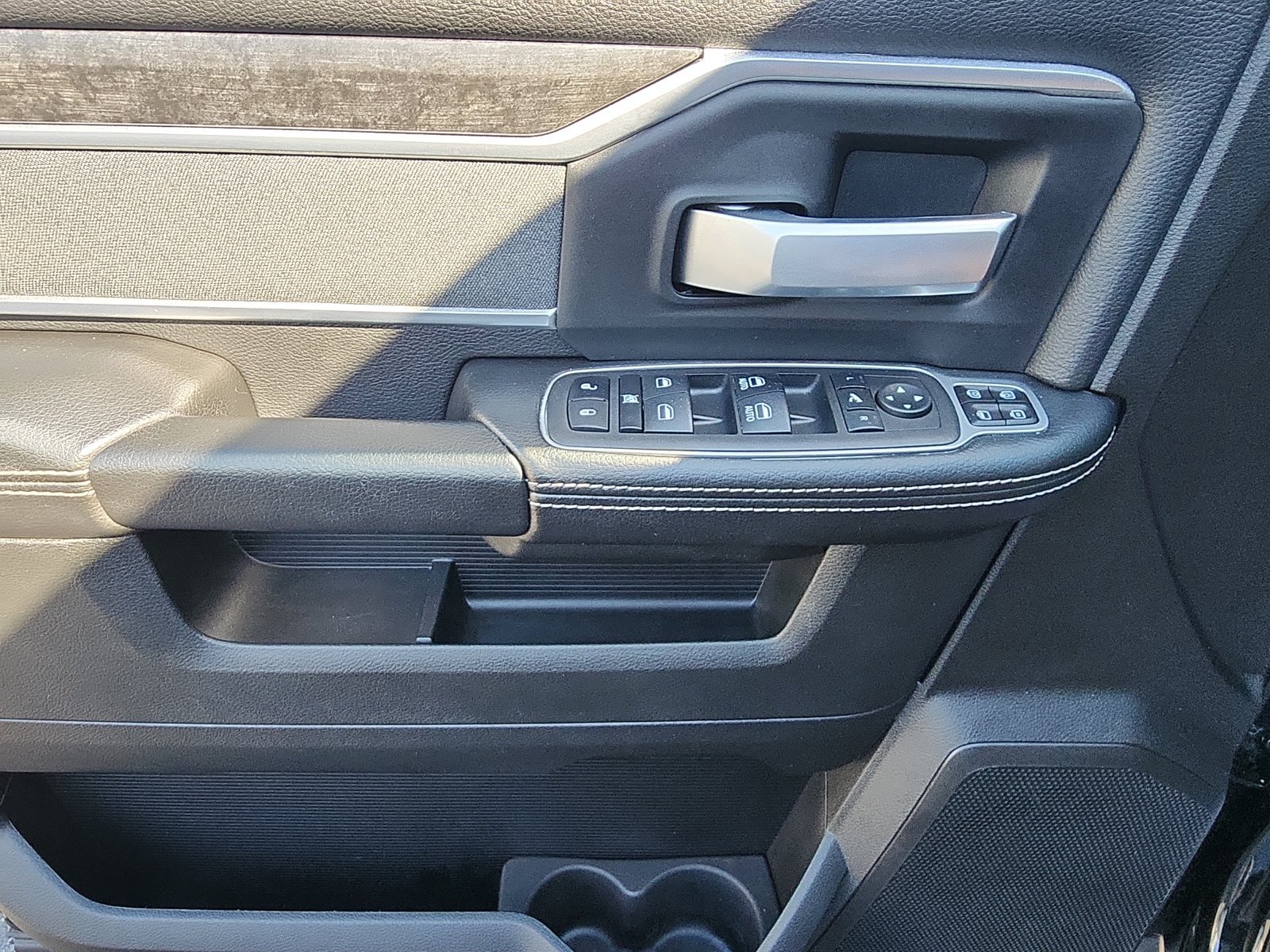 Used 2023 RAM 2500 Big Horn w/ Level 1 Equipment Group AWD/4WD image 18