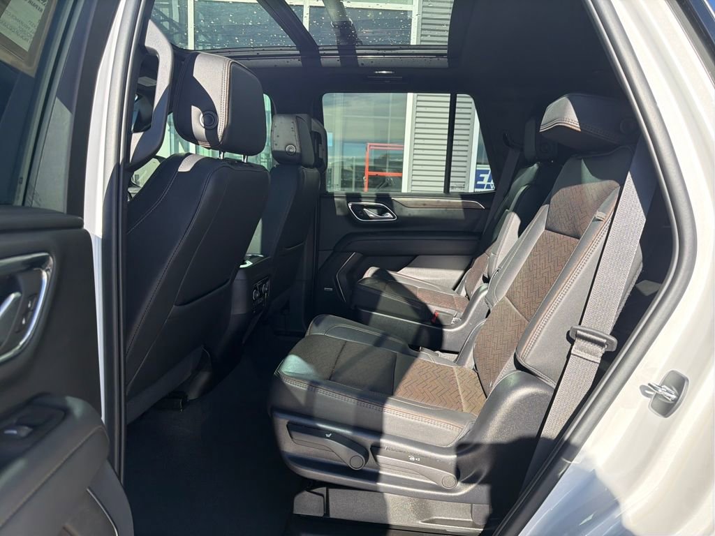 Used 2022 Chevrolet Tahoe High Country image 12