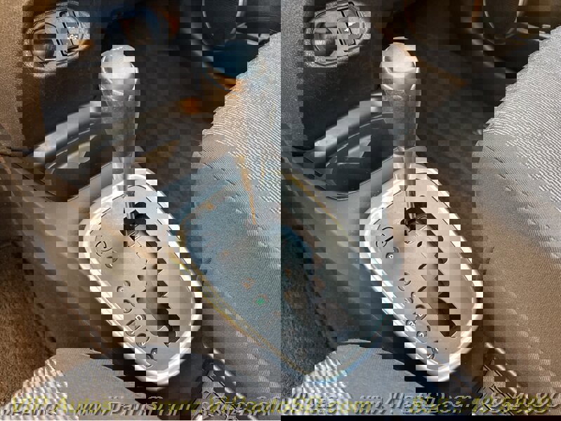 Used 2017 Toyota Yaris LE image 25