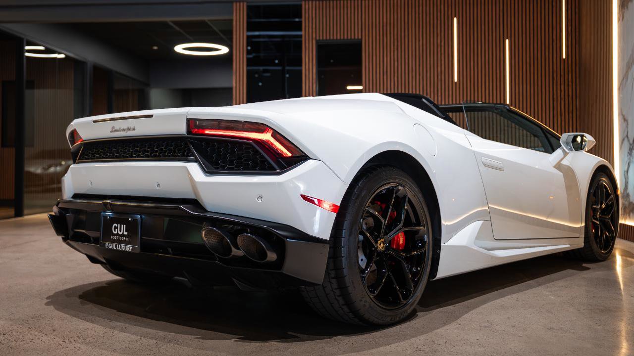 Used 2017 Lamborghini Huracan LP 580-2 RWD image 7