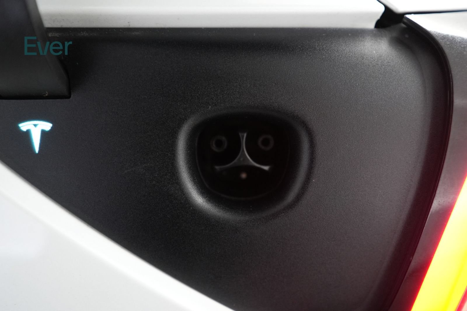 Used 2018 Tesla Model 3 Long Range RWD image 10