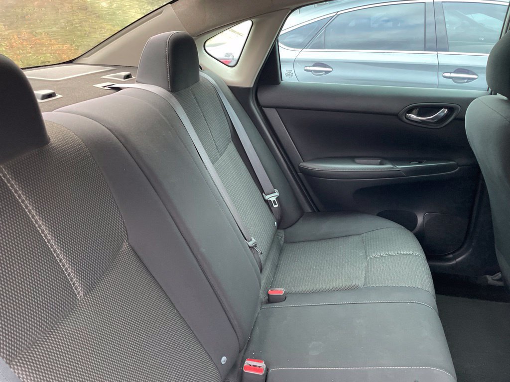 Used 2016 Nissan Sentra S FWD image 9