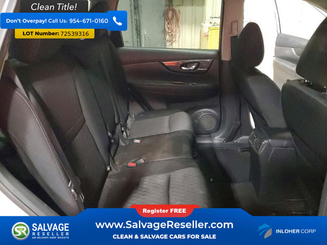 Used 2017 Nissan Rogue SV w/ SV Premium Package FWD image 15