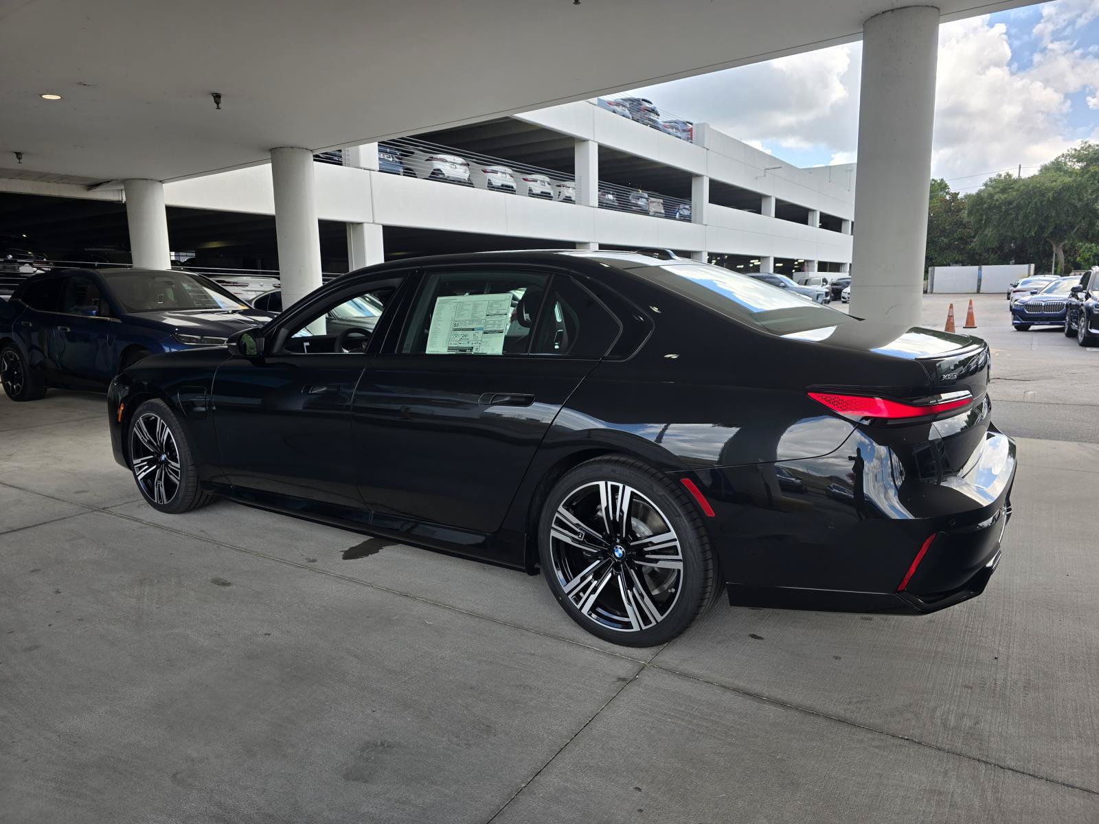 New 2026 BMW 750e xDrive AWD/4WD image 26