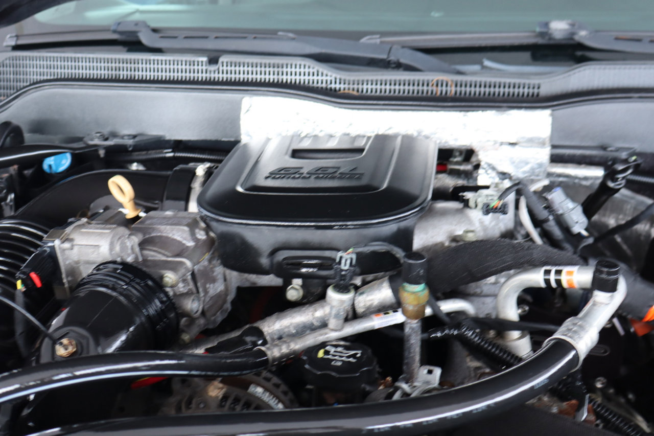 Used 2015 Chevrolet Silverado 2500 LTZ w/ Duramax Plus Package image 46