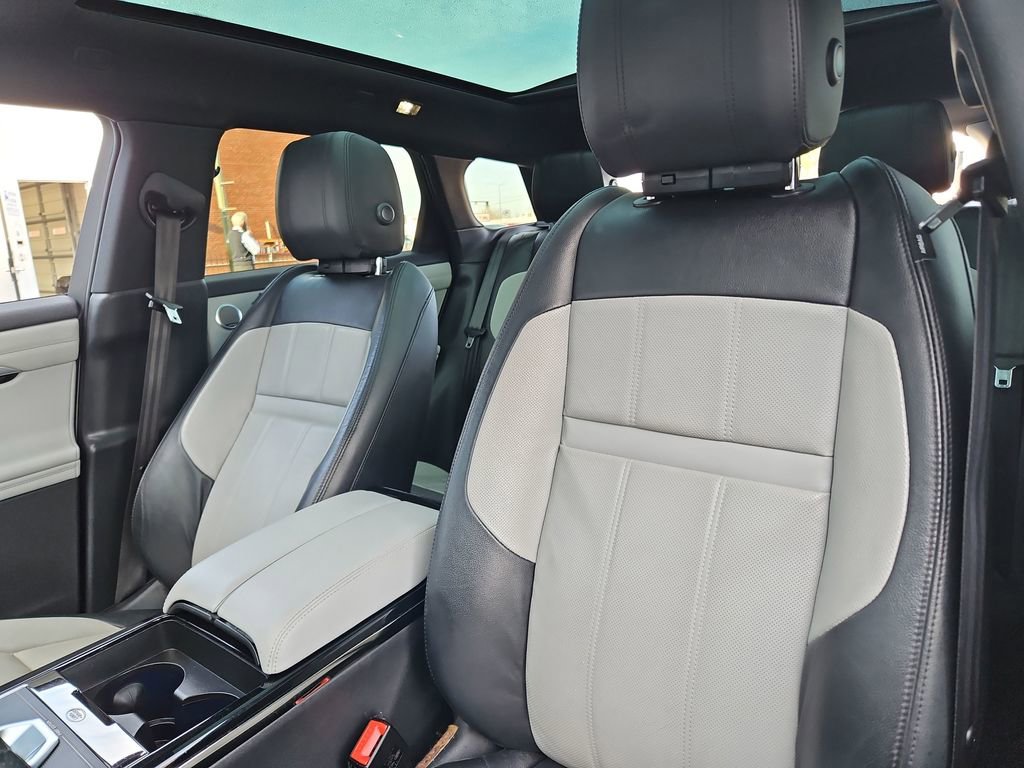 Used 2020 Land Rover Range Rover Evoque First Edition image 23