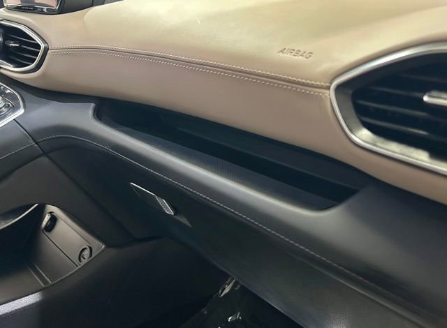 Used 2021 Hyundai Santa Fe Limited image 31