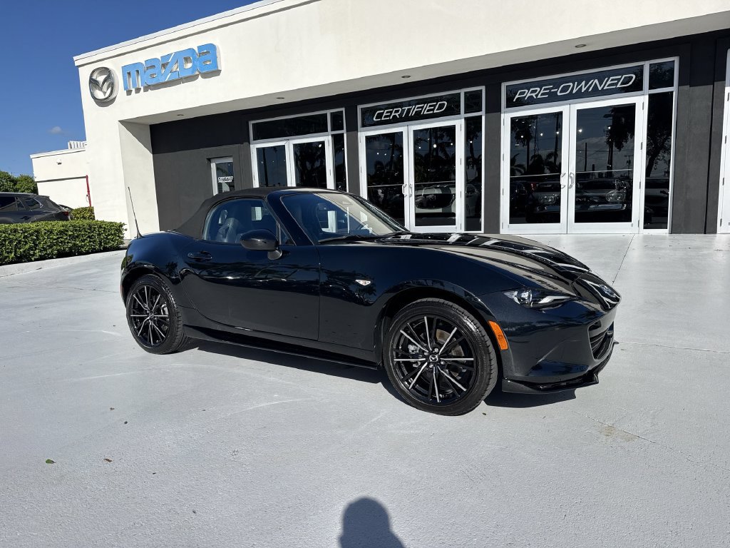 Used 2025 MAZDA MX-5 Miata Grand Touring w/ Appearance Package RWD image 6