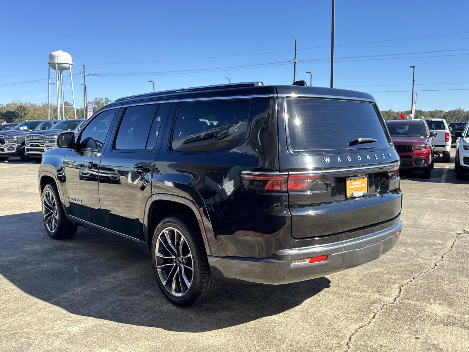 Used 2022 Jeep Wagoneer Series III w/ Premium Group I image 5