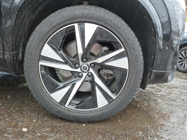 Used 2023 Volvo XC90 T8 Plus w/ Protection Package image 9