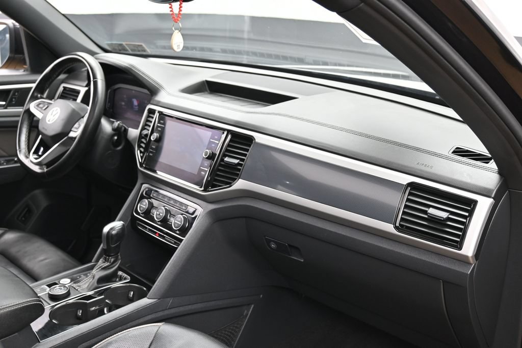 Used 2021 Volkswagen Atlas Cross Sport SEL Premium AWD/4WD image 37