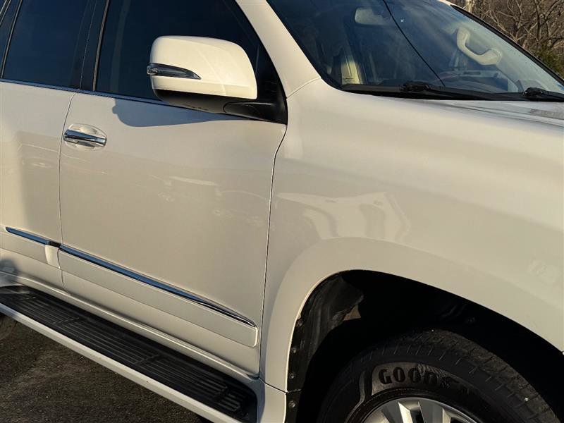 Used 2019 Lexus GX 460 image 22