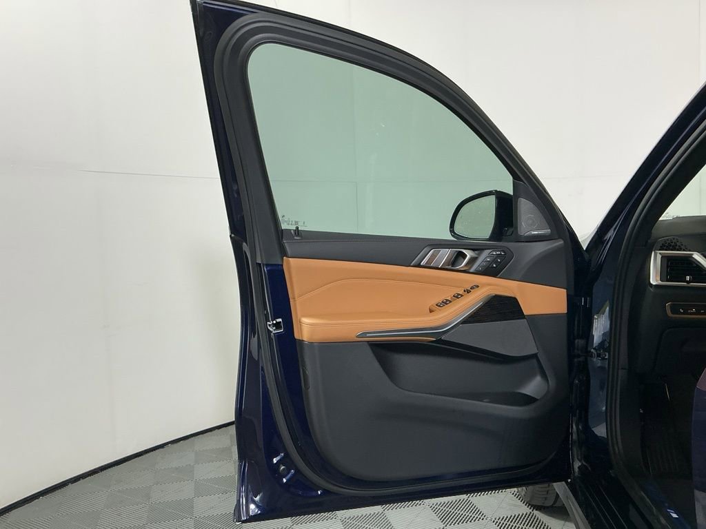 New 2026 BMW X7 xDrive40i w/ Executive Package AWD/4WD image 19