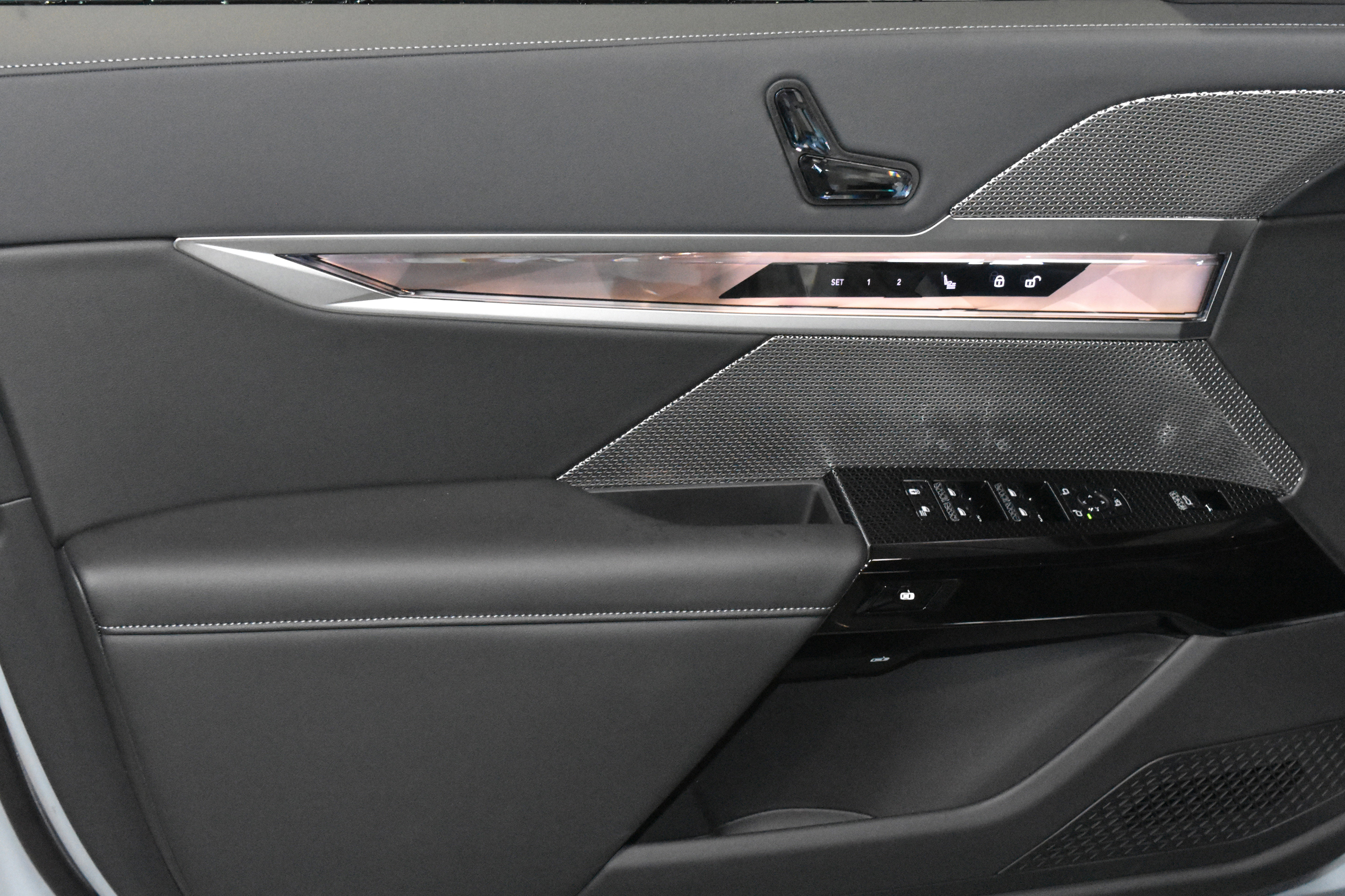 New 2026 BMW 740i xDrive image 3